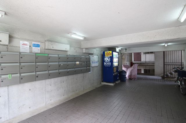 グリーンヒル舞子のエントランス