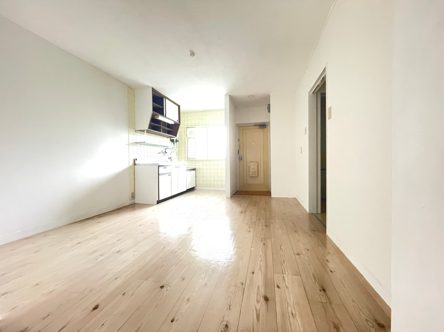 グリーンヒル舞子の居間・リビング