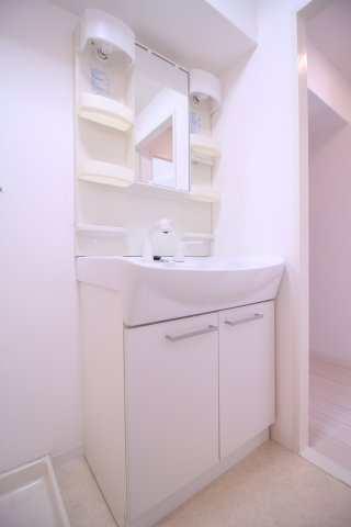 ベルトピア塩屋Iの洗面所