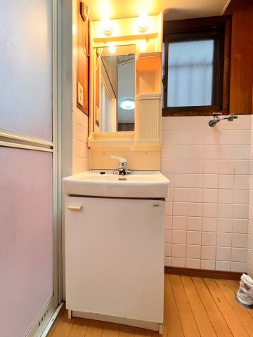 福田1戸建の洗面所