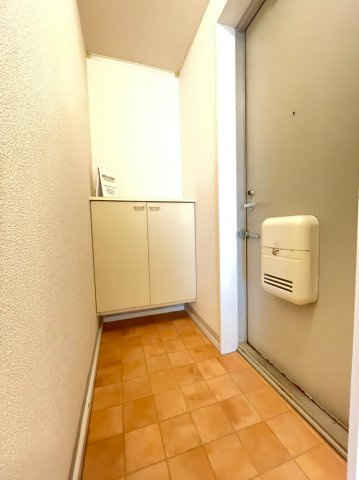 グランディール福田の玄関