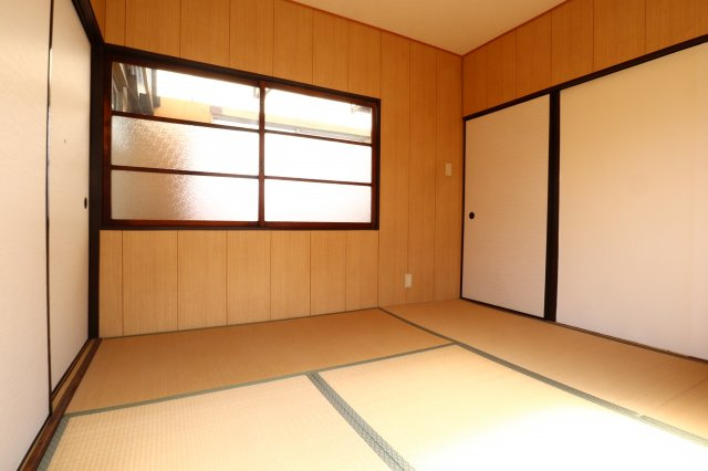 テラスハウス川根東棟の寝室