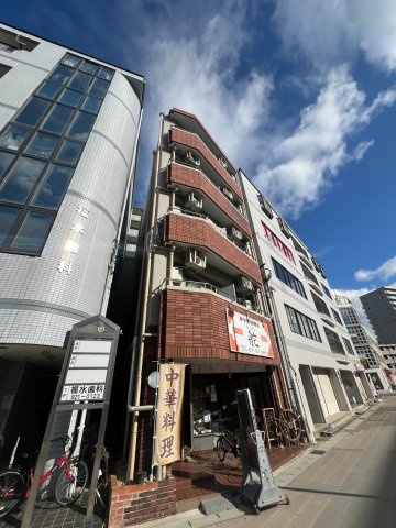 サングレイス西新町の外観