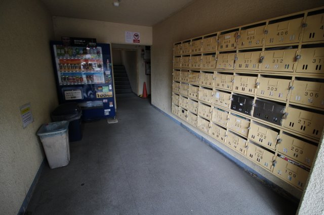 スカイコートのエントランス