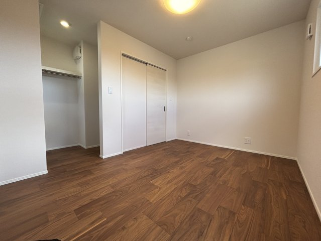 【寝室】の画像