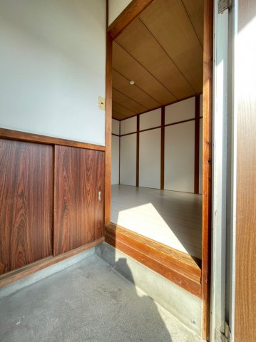 賀茂川荘の玄関