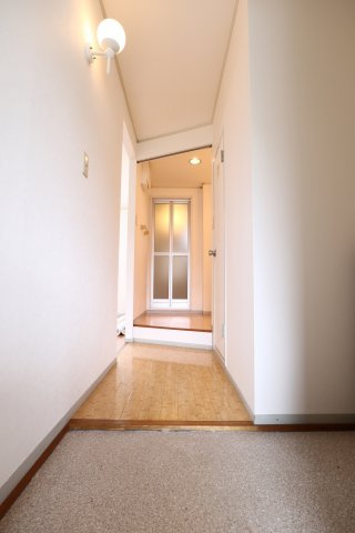 セジュール南別府の玄関