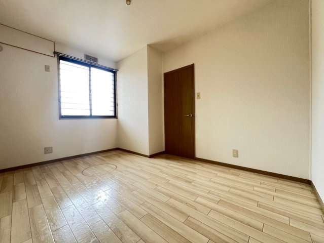 ピッケル加佐の寝室