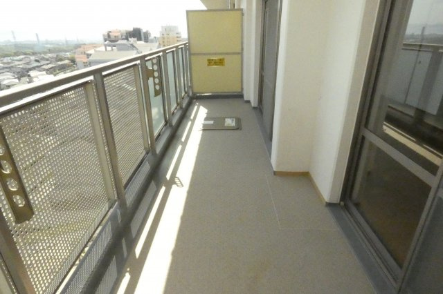 井吹西シティコート　のバルコニー