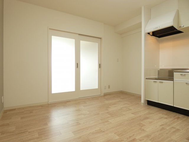 明泉寺シティコートの居間・リビング