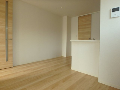 【居間・リビング】 | SOUYO | 日ノ出町　SOUYO　１LDK　居室・リビング