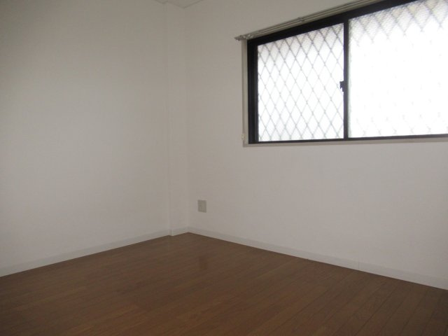 サンフラワー貴崎の洋室|広々とした洋室です