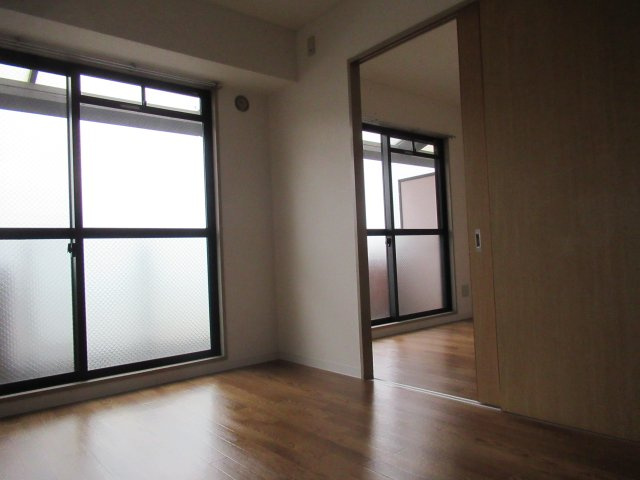 サンフラワー貴崎の居間・リビング|ゆったり過ごせる居間です