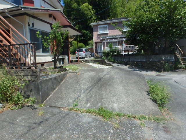 S0462R　鈴木莊の駐車場