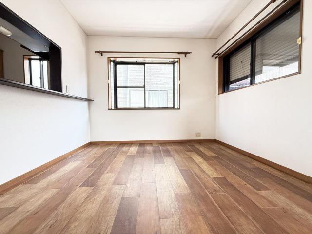 前里貸家の居間・リビング