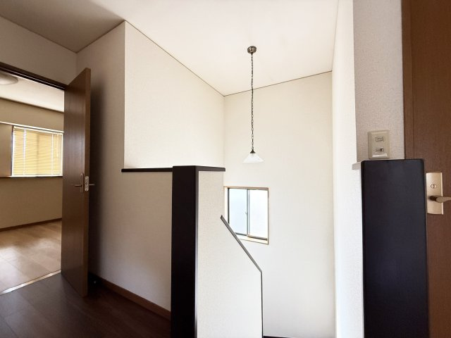 前里貸家の内装