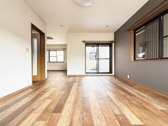 前里貸家の居間・リビング