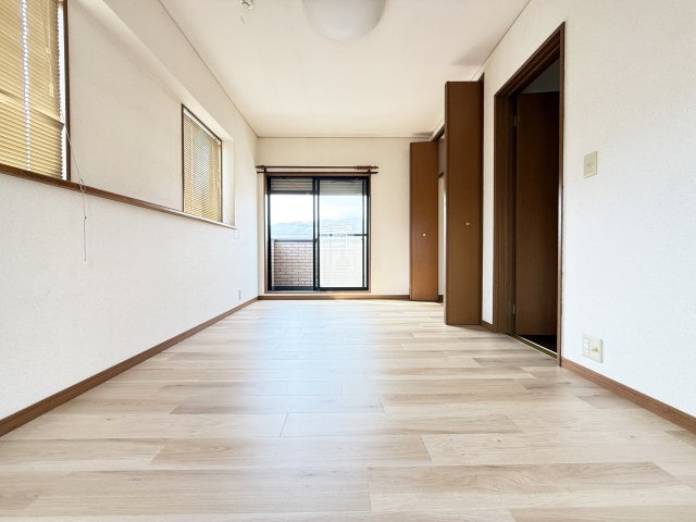 前里貸家の内装