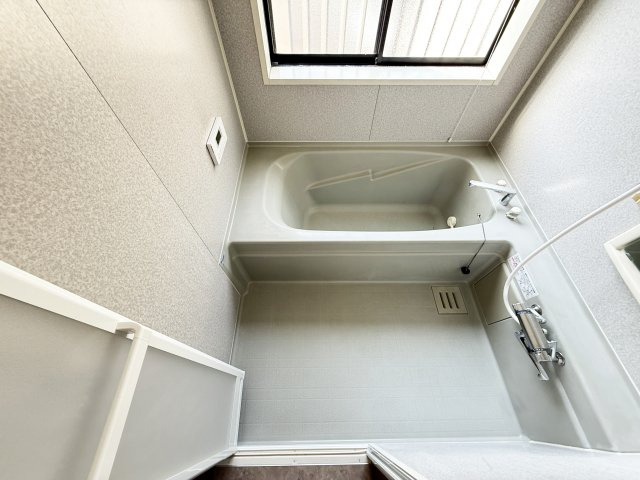 前里貸家の浴室