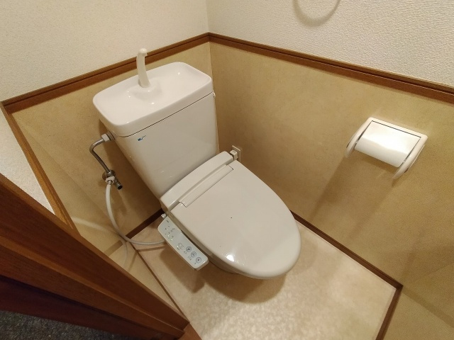 神戸市長田区北町１丁目の賃貸マンションのトイレ