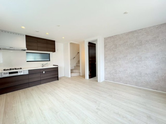 【居間・リビング】 | 狭山市富士見　新築分譲　西武新宿線『入曽駅』徒歩20分　【入間野小学区】