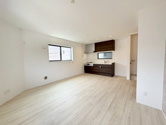 【居間・リビング】 | 狭山市富士見　新築分譲　西武新宿線『入曽駅』徒歩20分　【入間野小学区】