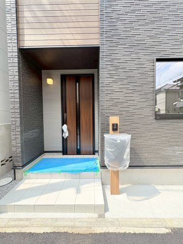 狭山市富士見　新築分譲　西武新宿線『入曽駅』徒歩20分　【入間野小学区】の玄関