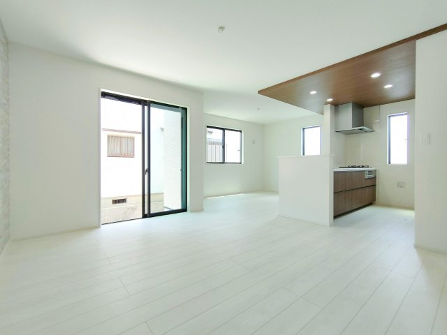 吉川市　新栄1丁目　新築戸建　　全1棟の居間・リビング|施工例です