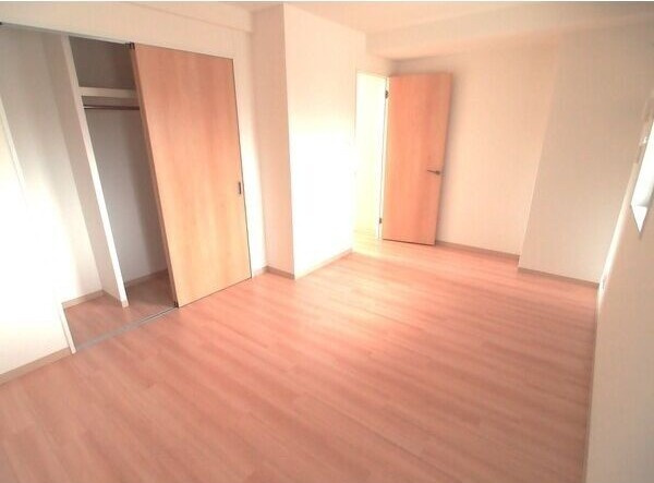 レジデンスグリシナの寝室