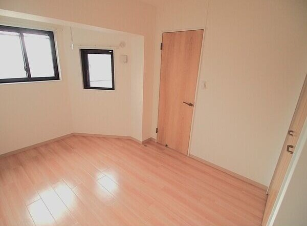 レジデンスグリシナの寝室