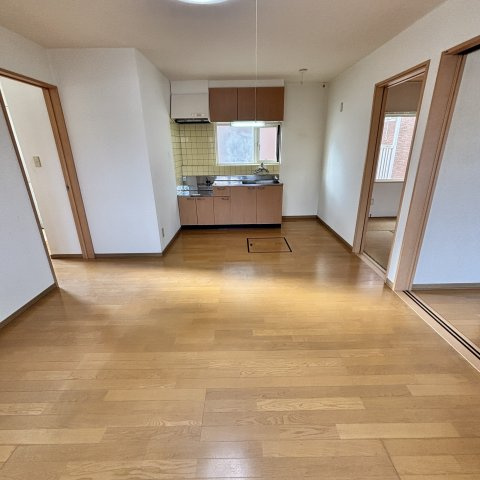 デビイ若草Bの居間・リビング