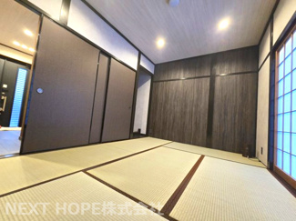 【和室】 | 川西市清和台東２丁目中古戸建　駐車４台可能 | １階和室６帖です♪足を伸ばして寛げる居室です！！