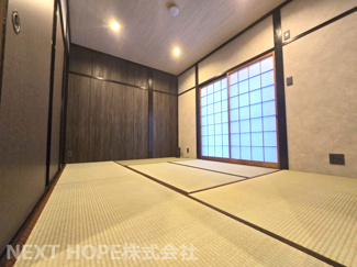 【和室】 | 川西市清和台東２丁目中古戸建　駐車４台可能 | １階和室６帖です♪落ち着いた雰囲気の居室です！ぜひ現地でご確認ください！！