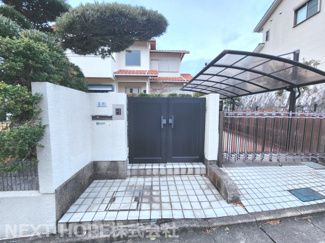 【その他】 | 川西市丸山台２丁目中古戸建　角地で明るく開放的 | 玄関前には門扉も有り、プライバシーが守れます！