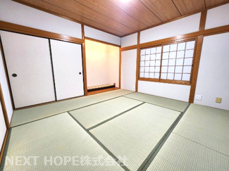 【和室】 | 川西市丸山台２丁目中古戸建　角地で明るく開放的 | １階和室８帖です♪足を伸ばして寛げる居室です！！
