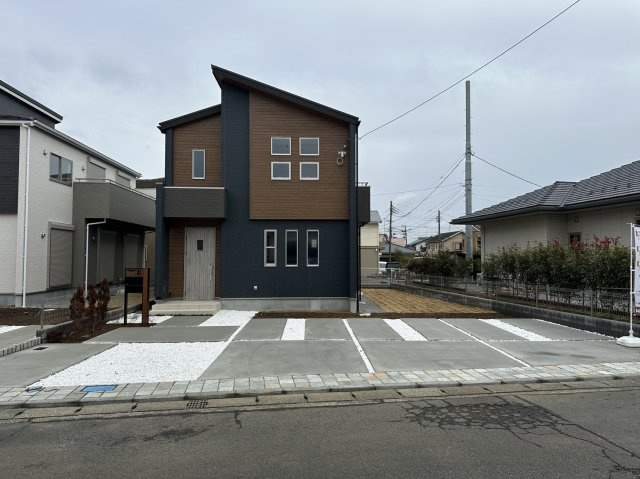 平塚市片岡　新築一戸建て　２号棟の外観