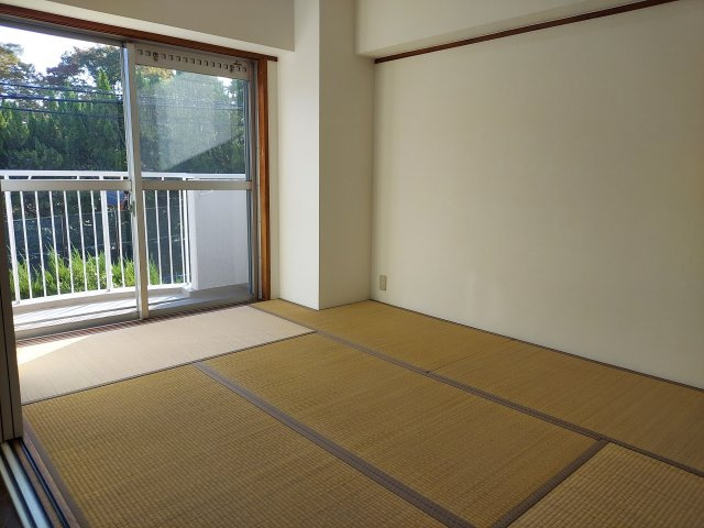 阪急逆瀬台マンションの和室|和室約6帖