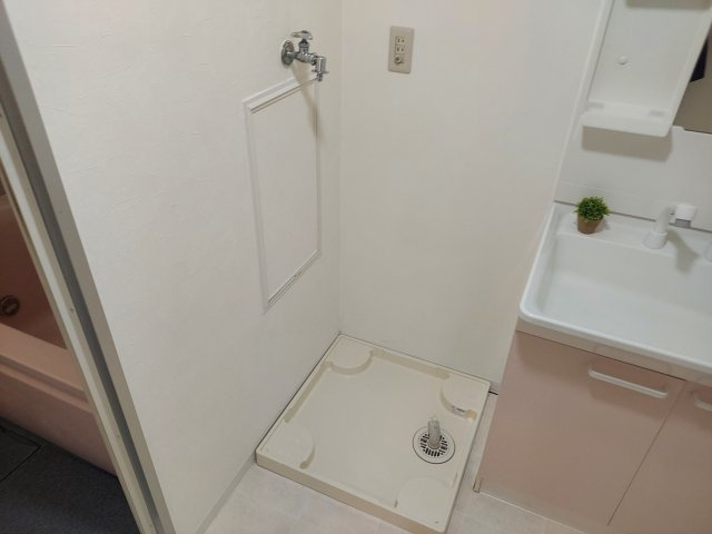 阪急逆瀬台マンションの洗面所|洗濯機置場