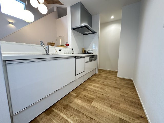 平塚市虹ケ浜　戸建て全1棟のキッチン