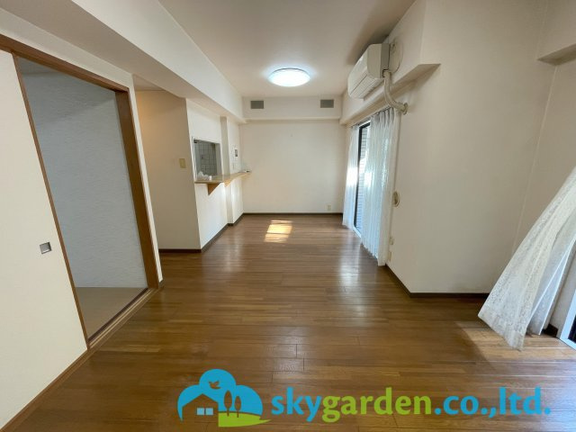 クリオ片瀬江の島壱番館の居間・リビング