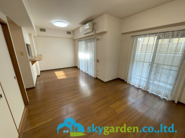 クリオ片瀬江の島壱番館の居間・リビング