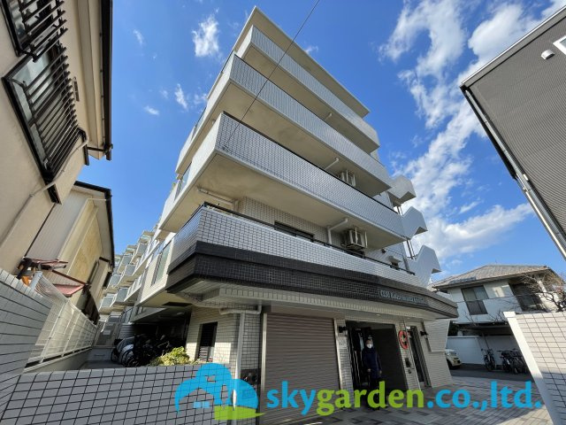 クリオ片瀬江の島壱番館の外観