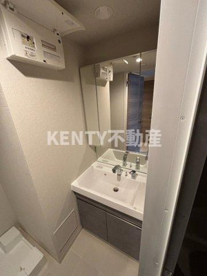 【独立洗面台】 | ロイジェントパークス西馬込 ロイジェントパークス西馬込(102号室) | 朝の支度にも助かる、独立の洗髪洗面化粧台