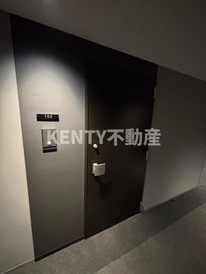 【玄関】 | ロイジェントパークス西馬込 ロイジェントパークス西馬込(102号室) | シンプルで使いやすい玄関です