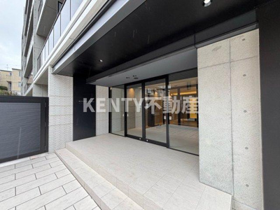 【エントランス】 | ロイジェントパークス西馬込 ロイジェントパークス西馬込(102号室) | ゆとりのあるエントランスです