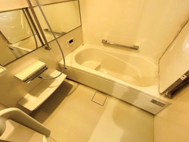 新築戸建　岐阜市六条江東　全5区画分譲のキッチン|機能的なシステムキッチンです。収納力に優れた大容量の引出しでキッチン回りがスッキリ片付きます。