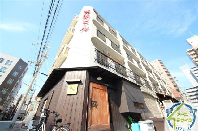 孫助ビルの外観