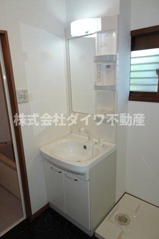 ハイツボヌールB棟の洗面所