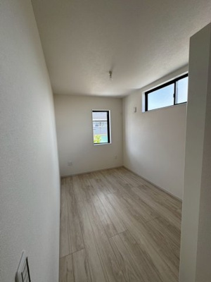 【洋室】 | 名古屋市緑区黒沢台2丁目新築一戸建て | キャンペーン対象物件です♪詳細は弊社ホームページもしくはスタッフまでお気軽にお問合せ下さいませ♪ お役に立てる自信があります♪