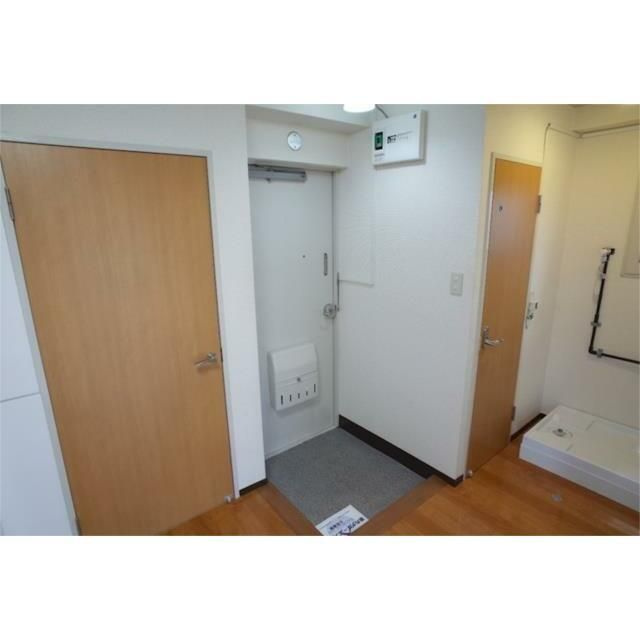 ハイツ橋本 の玄関